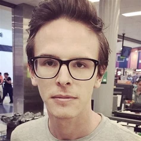 how old is idubbz|iDubbbz Is Alive